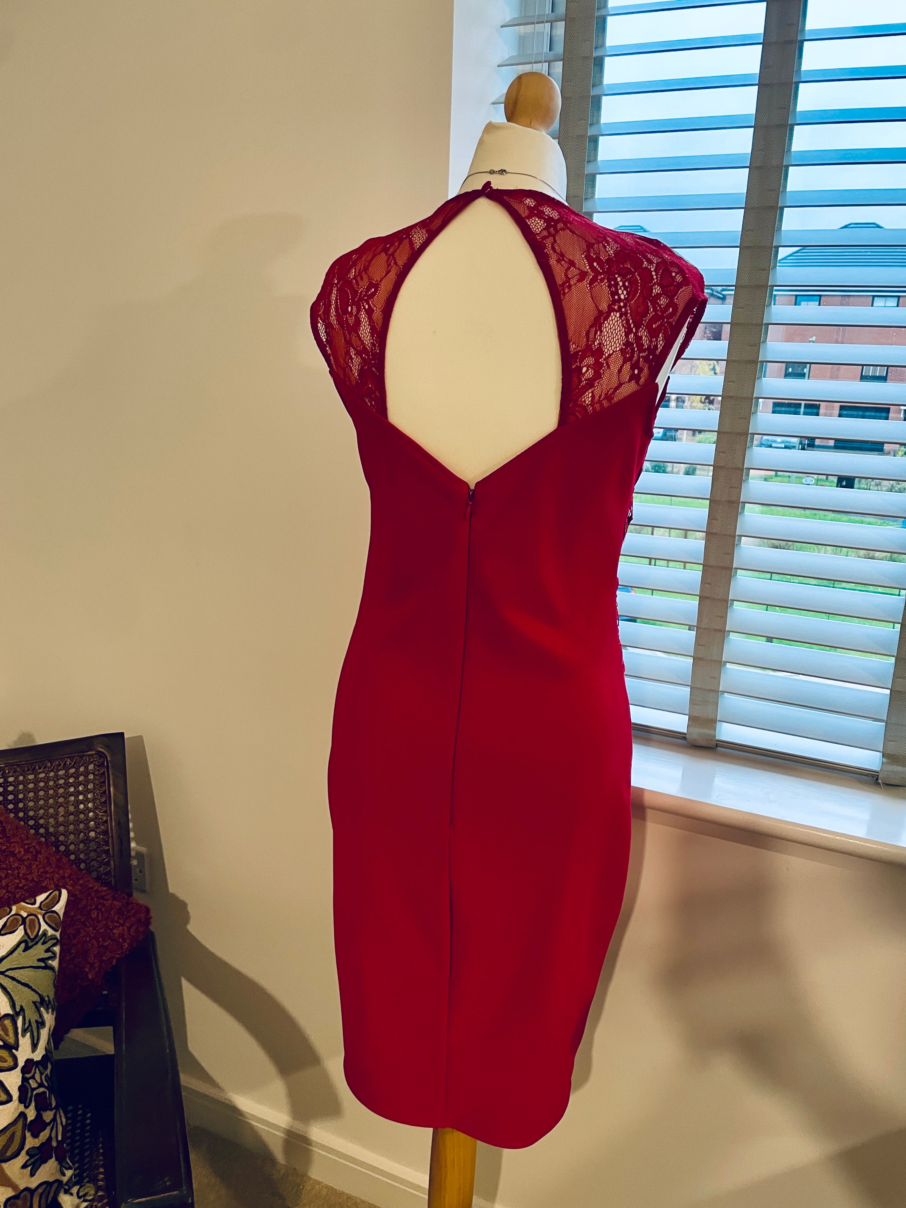 Lipsy, size 14, £35