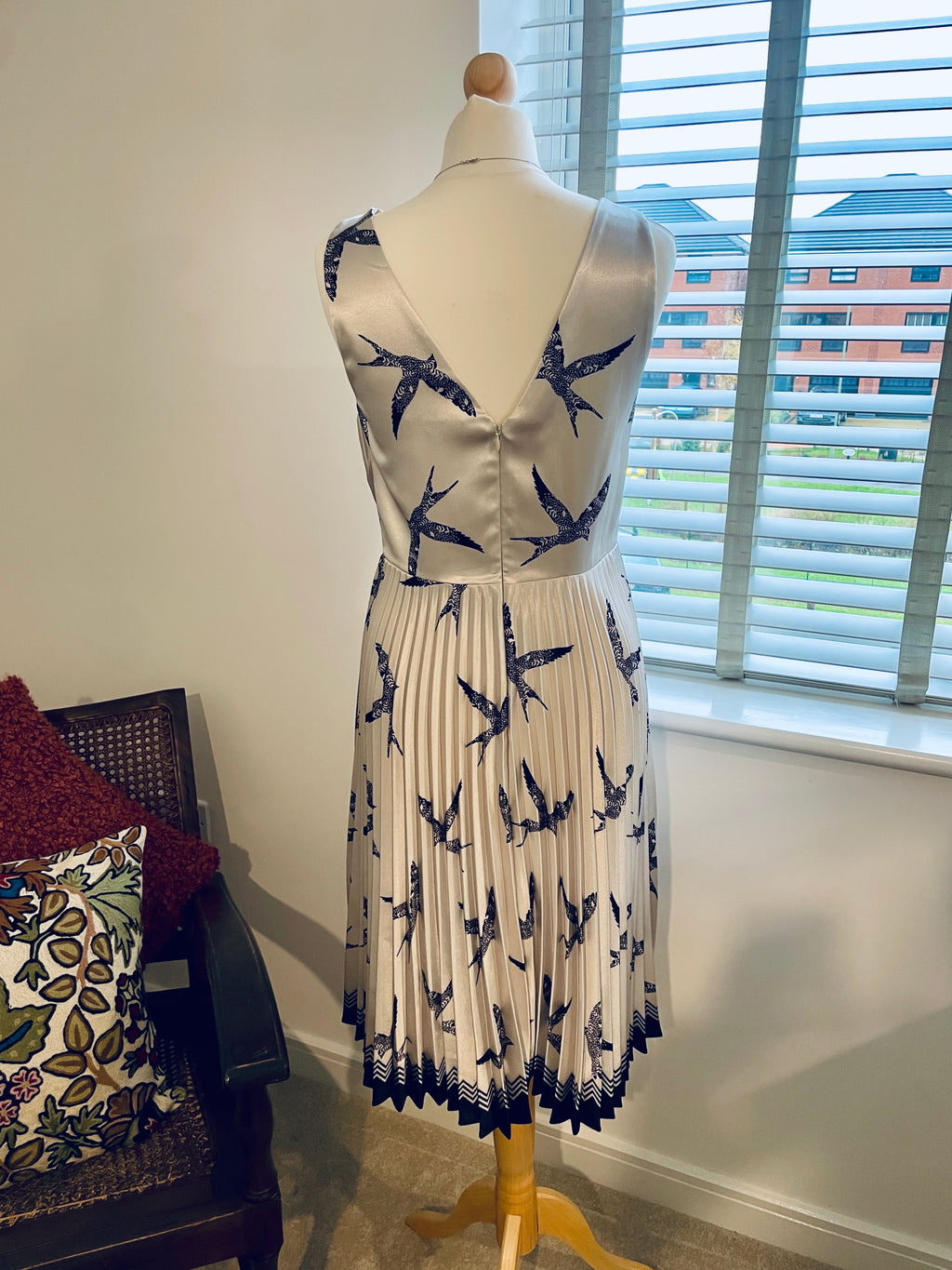 Reiss, Size 10, £40